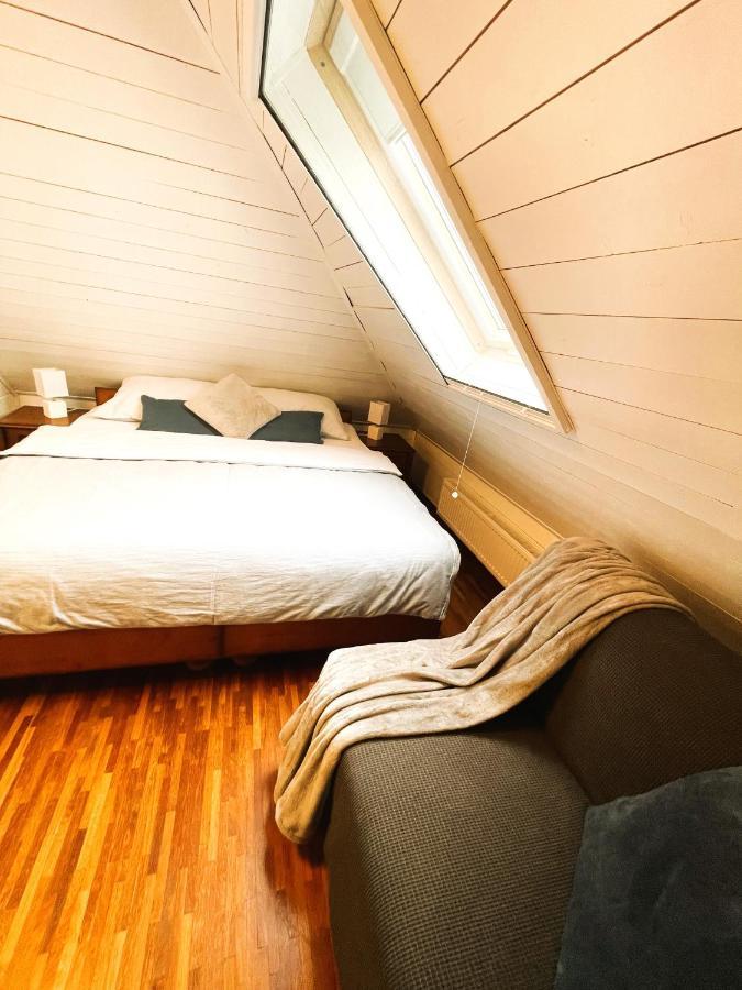 Bungalov Na Vode - Lobster Apartment เซเนซ ภายนอก รูปภาพ